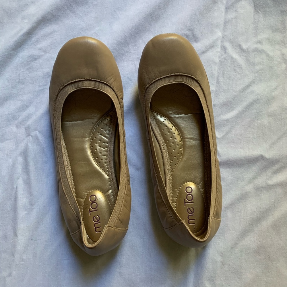 Me Too Driftwood Nappa Flynn Leather Flats